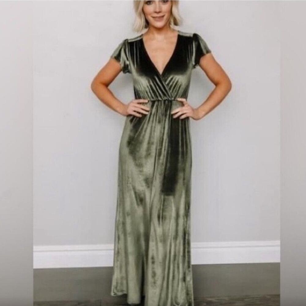 Baltic Born | Liza Olive Sage Green Velvet Short Sleeve Maxi Wrap Dress M